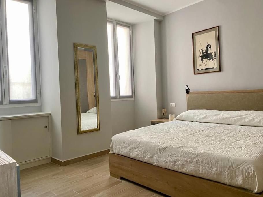 Appartamento Centralissimo In Piazza Bresca 산레모 외부 사진